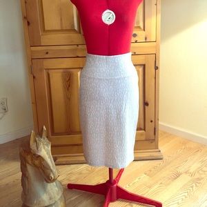 LuLaRoe sz sm.”Cassie” skirt